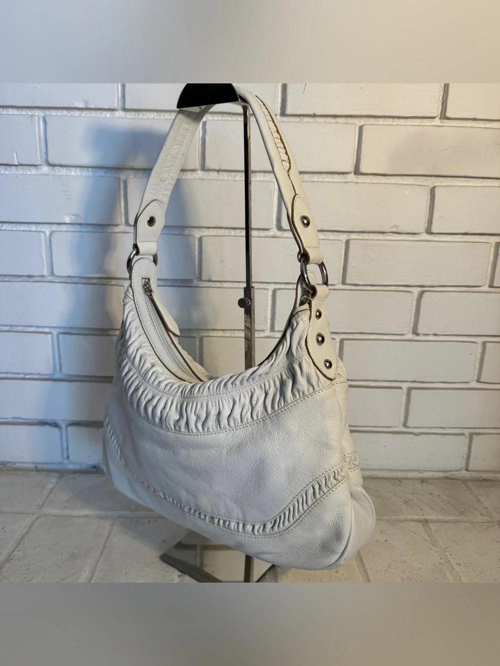 Wilsons Leather White Ruched Leather Hobo Shoulder Bag | Y2K Boho